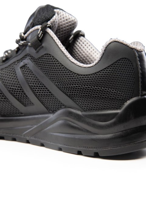 PÓŁBUT MXP AIR CZARNY S1