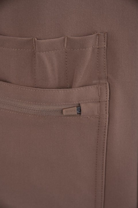 MYNTS V-Neck Pocket Genius - Scrub Top Women WMT001 Sahara Mokka